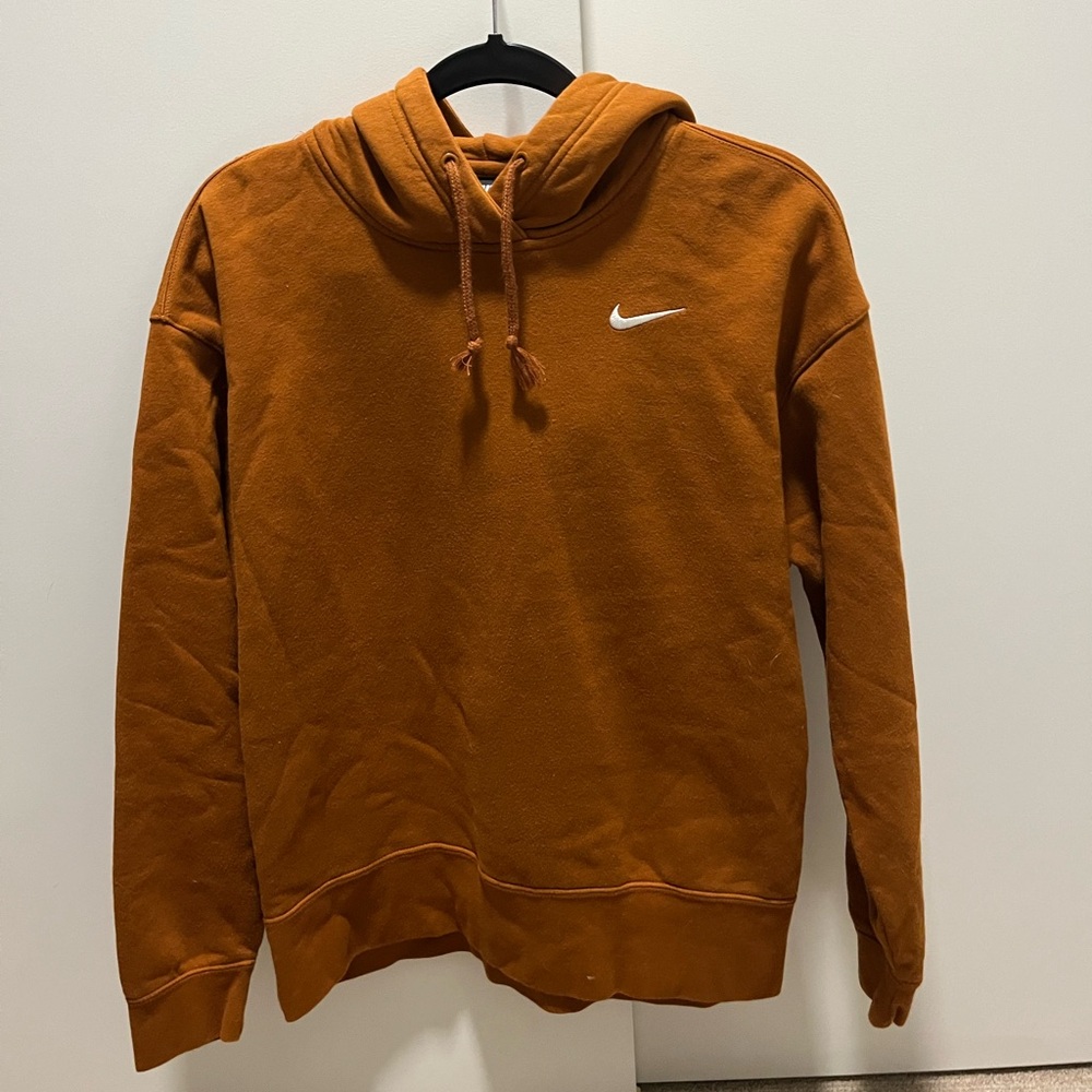 nike sweatshirt